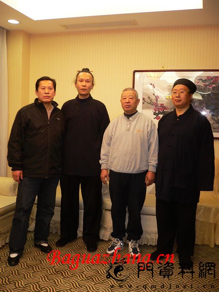 2009年12月2日，心意六合拳名家李云龙先生收徒仪式在京举行。