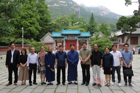越南宗教委访华代表团到崂山太清宫参观访问