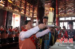 台湾彰化市长率道教朝圣团到泉州祖庭谒拜进香