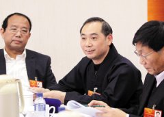 张继禹会长在十一届全国人大第五次会议上发言
