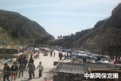 河北唐县青虚山景区传统庙会吸引游客8万人