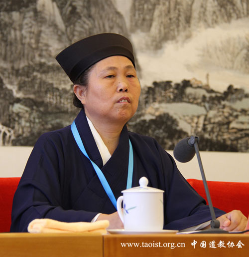 中国道教协会举行八届五次常务理事会议 