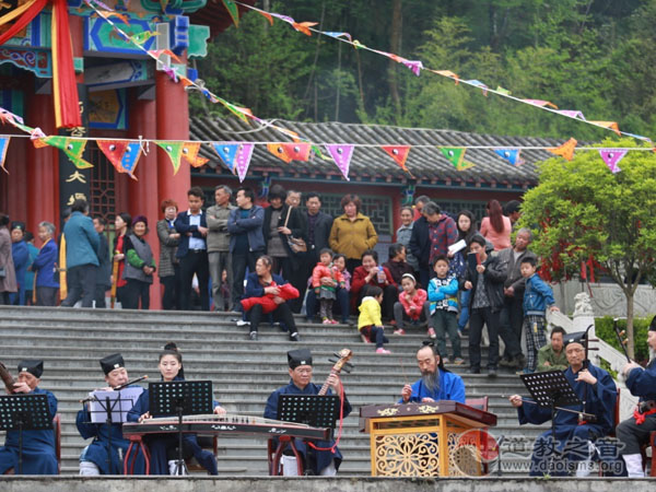 陕西汉中市午子山举办三月三庙会祈福活动
