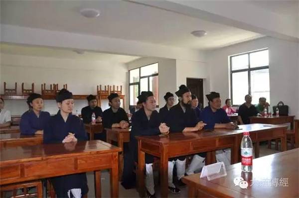 武汉东湖风景区举行宗教政策法规学习会议