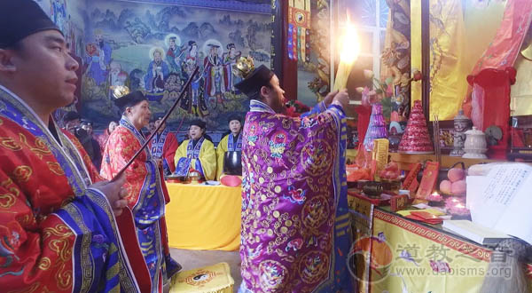 安徽合肥城隍庙首届腊八文化节隆重举行