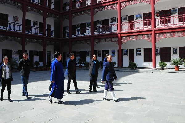 吉林省代表团到湖北武当山道教学院参访学习