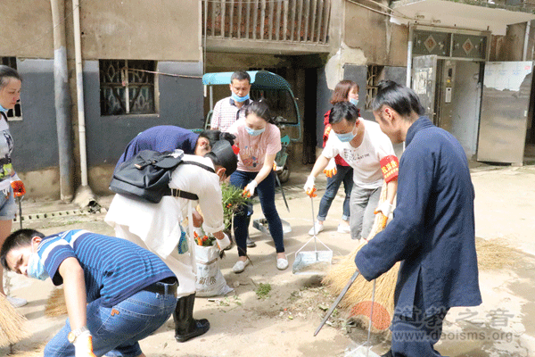 湖南省邵阳市道协积极参与全城灾后清理工作