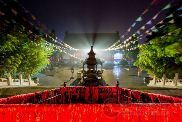 陕西省西安市骊山明圣宫举行大型传统庙会