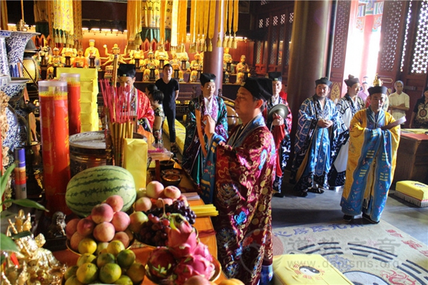 陕西省西安市骊山明圣宫举行大型传统庙会