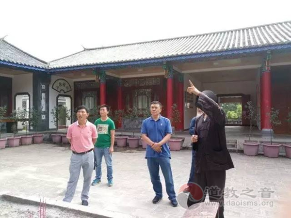 云南凤庆县民宗局领导到道教场所指导工作