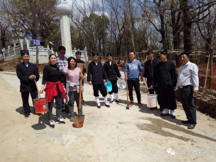 云南省道协龙泉观组织举办2018年植树节活动