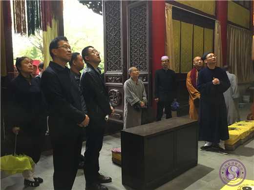 西安市沣东新城组织宗教人士到咸阳中五台道观考察
