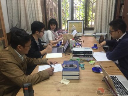 中国江南娱乐在线登录账号
学院英语教材编写通气会在四川大学顺利举行