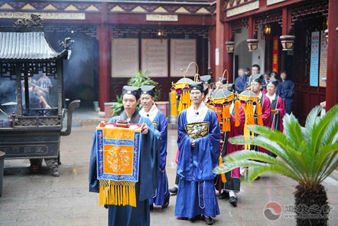 上海白云观隆重举行第二批清信弟子皈依仪式