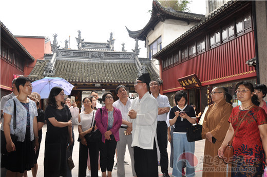 上海市长宁区政协民宗委一行到上海城隍庙走访交流
