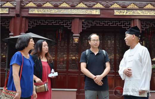 中国社科院道教研究室汪桂平主任一行到上海白云观调研