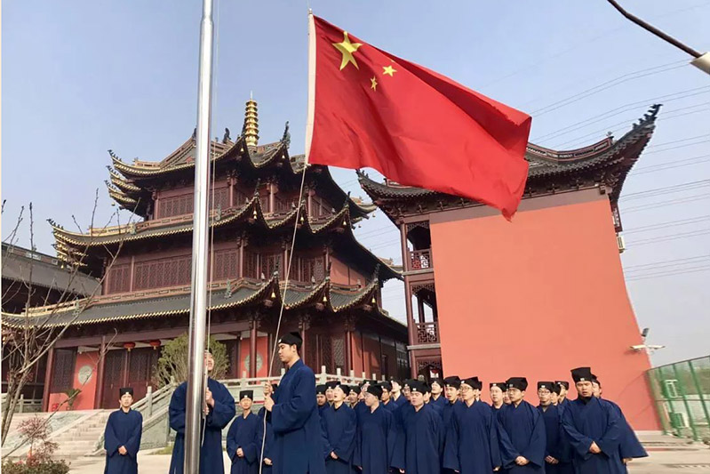 上海道教学院第六届本科班举行升国旗仪式