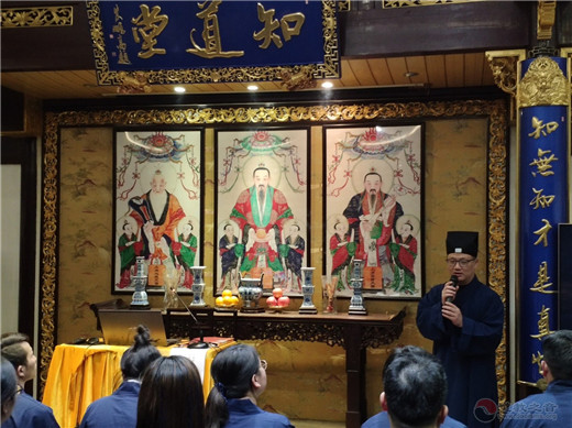 上海城隍庙第六期皈依弟子诵经班开班