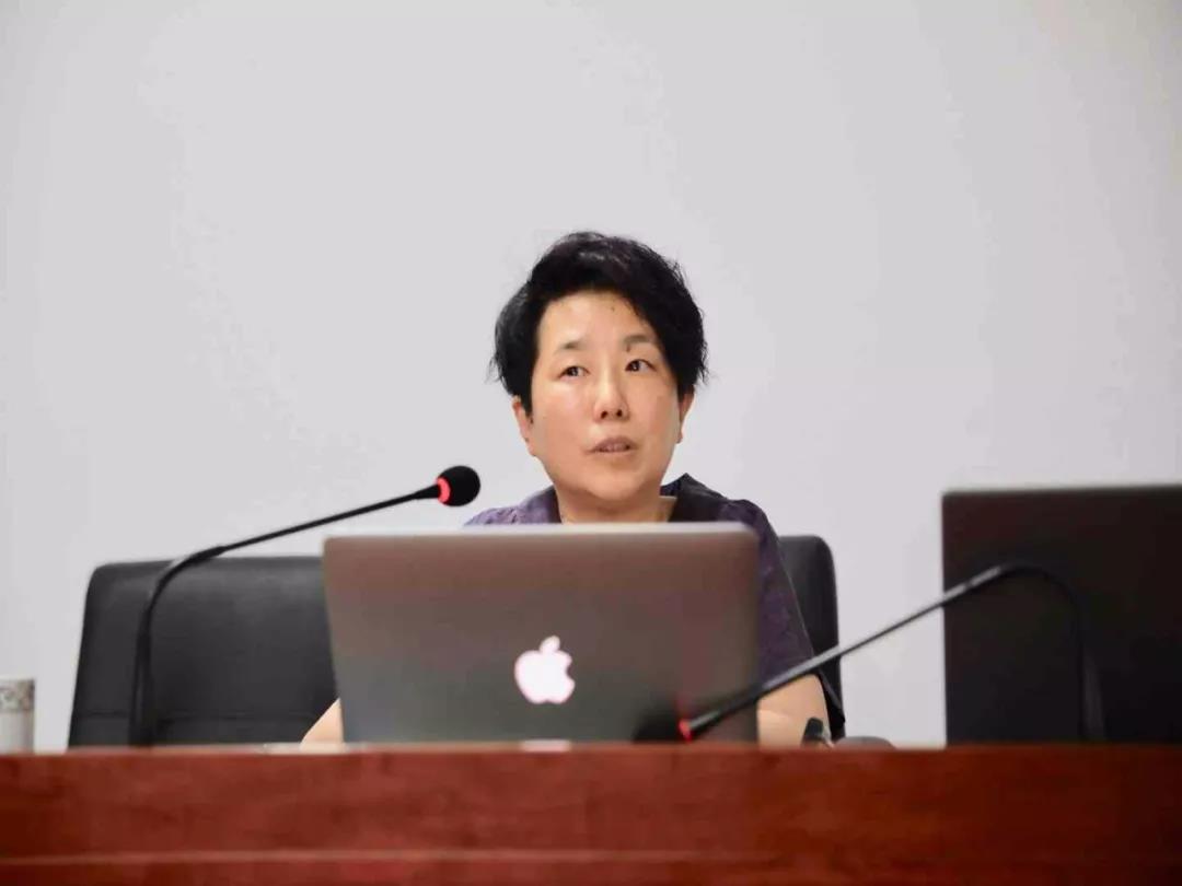 中央美术学院李辰教授在中国江南娱乐在线登录账号
学院举办壁画艺术公益讲座