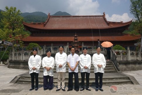 上海市松江区道协一行赴金华黄大仙祖庙参访交流