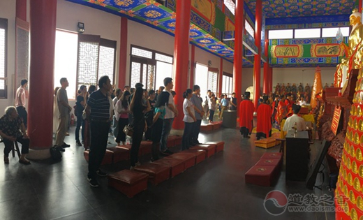 南京市方山洞玄观举行庆祝新中国成立70周年祈福法会活动