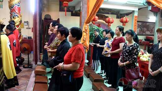 陆丰紫竹观举行祈福法会庆祝新中国成立70周年
