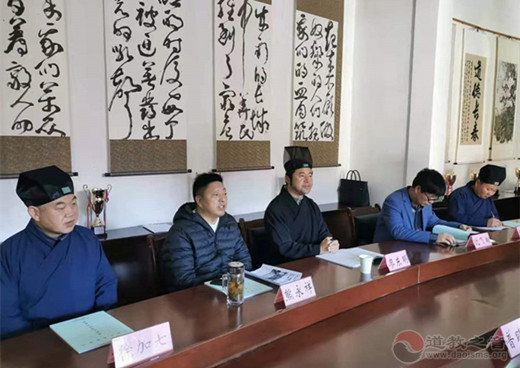 云南省道教协会龙泉观组织学习《宗教团体管理办法》