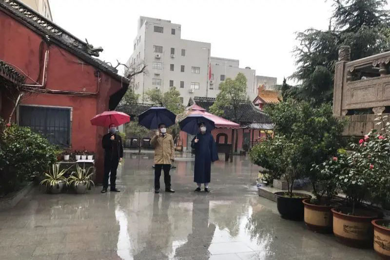 上海市松江区委统战部部长赴区江南娱乐在线登录账号
协会调研疫情防控工作