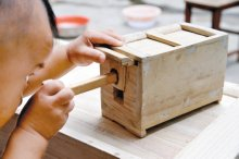 “天地之间，其犹橐籥乎？虚而不屈，动而愈出。”（资料图）