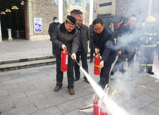 贵州省民宗委组织开展宗教活动场所消防安全培训演练活动
