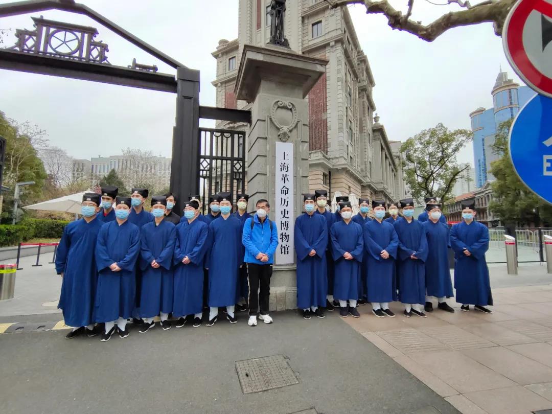 上海江南娱乐在线登录账号
学院全体师生参观上海市历史博物馆