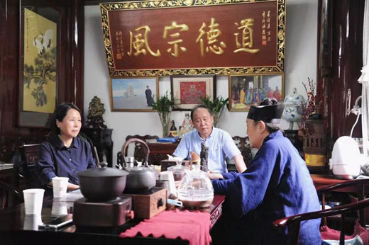 湖北省民宗委一级巡视员吴红娅调研走访民族宗教界代表人士